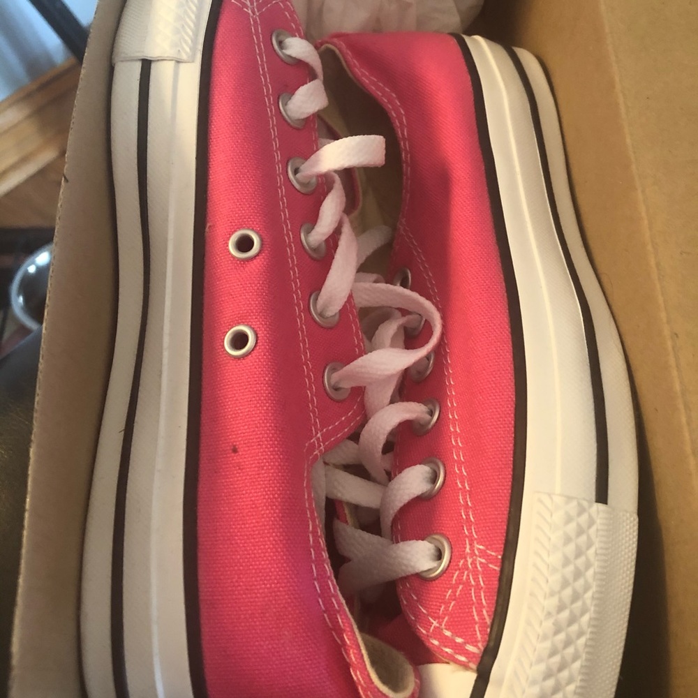 Women’s Sneakers